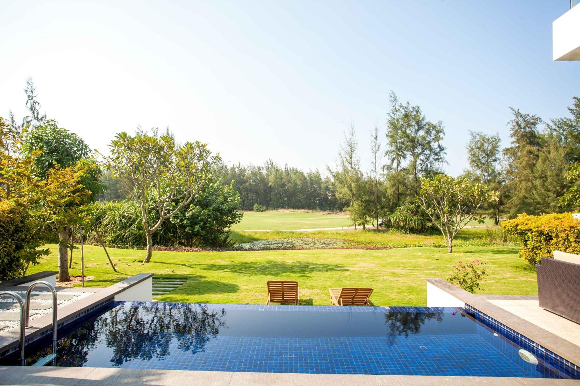 Deluxe Beach Villas By Danatrip Da Nang Quarto foto