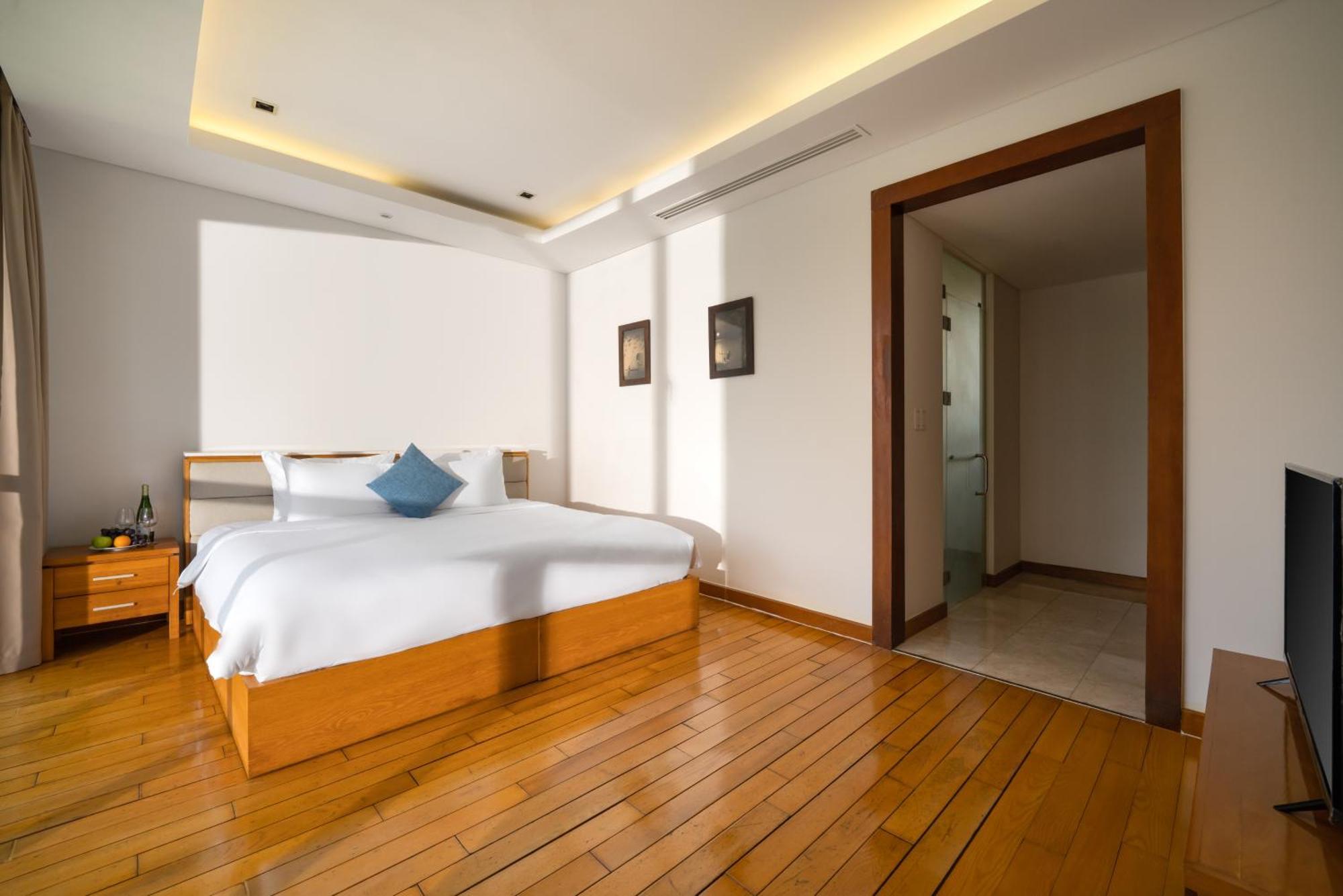 Deluxe Beach Villas By Danatrip Da Nang Quarto foto
